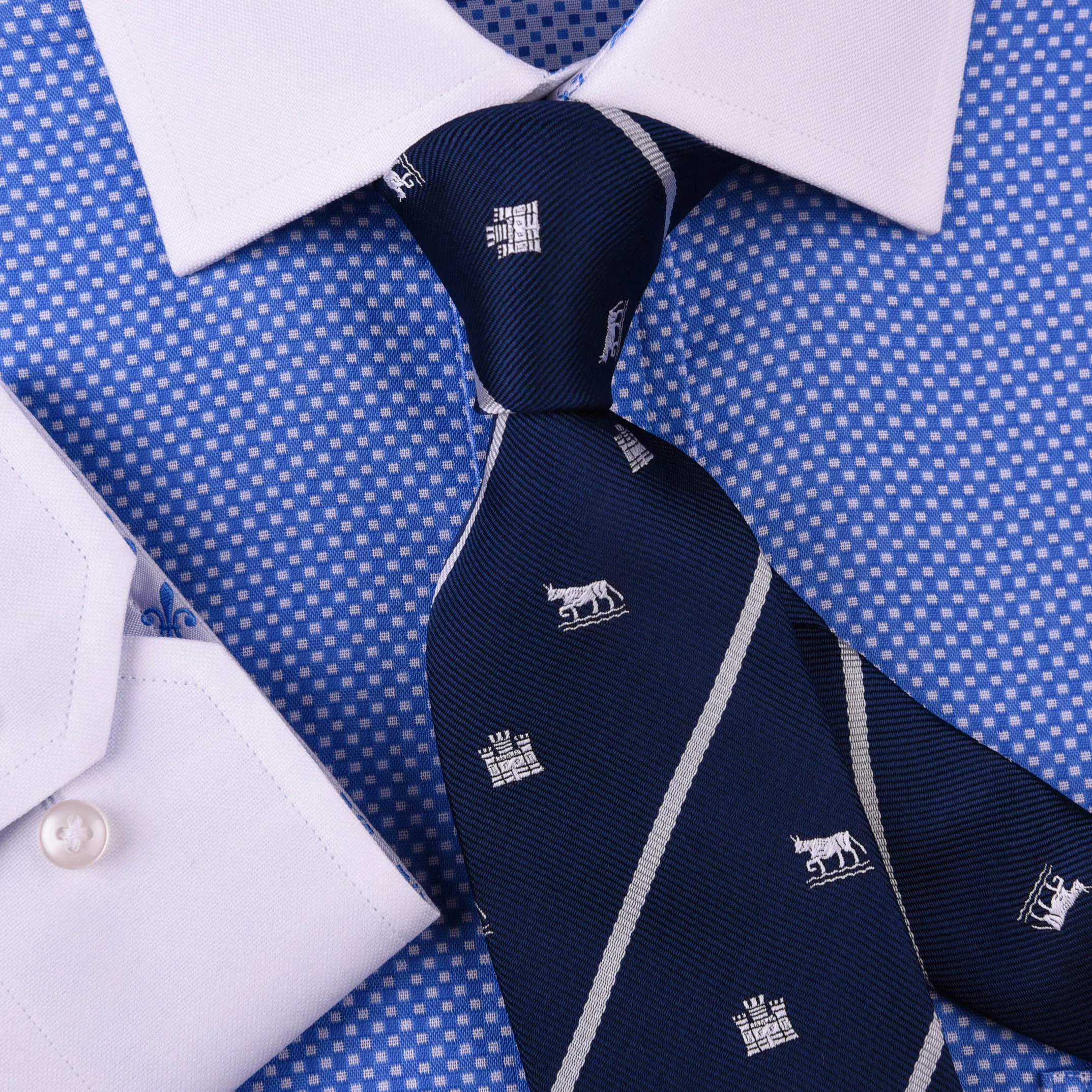 Blue Castle & Horse 3" Novelty Necktie Business Formal Elegance Smart Ego Man