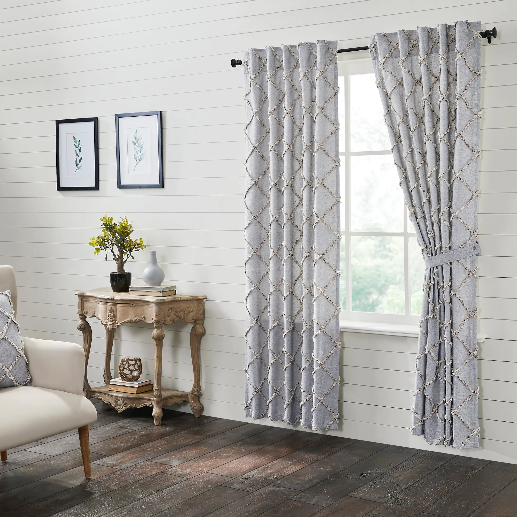 Frayed Lattice Panel Set of 2